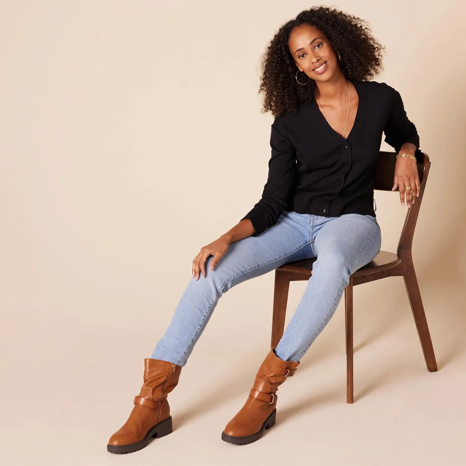 Amazon Essentials Women's Cropped Biker Boot
