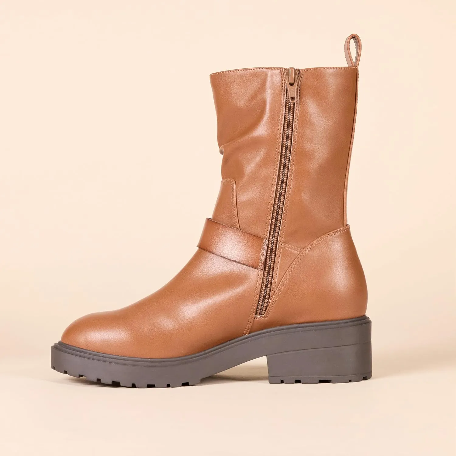 Amazon Essentials Women's Cropped Biker Boot
