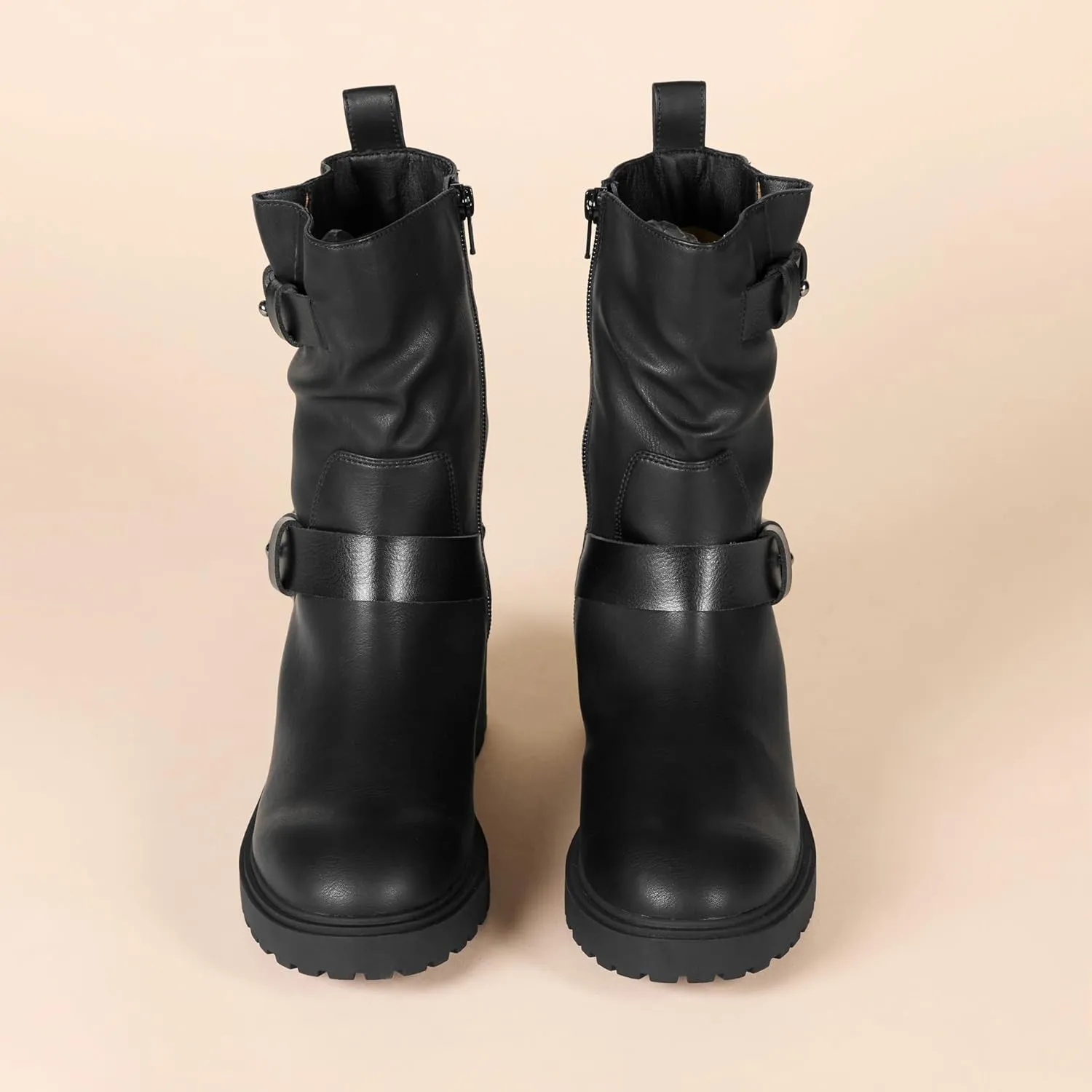 Amazon Essentials Women's Cropped Biker Boot