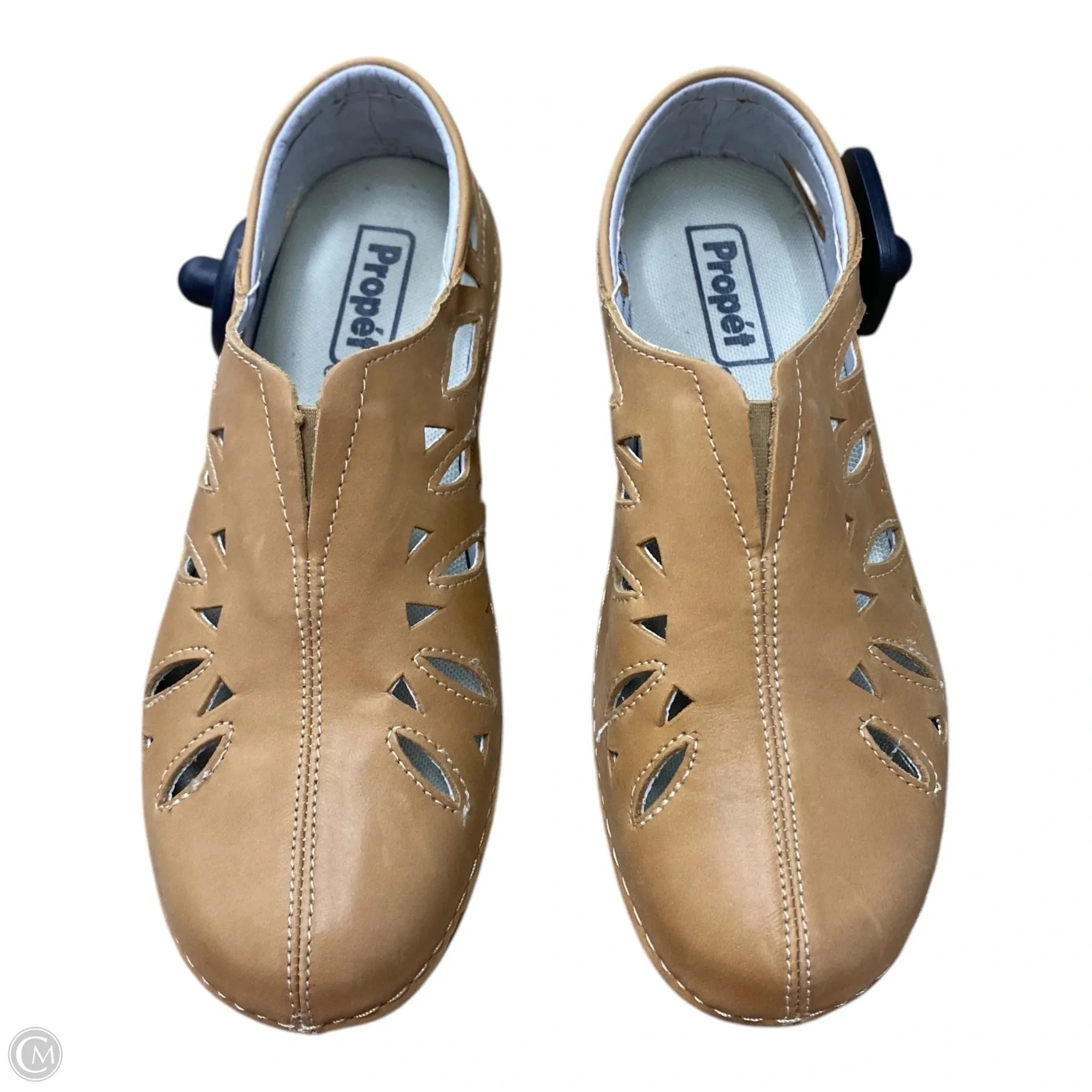 Shoes Flats By Propet In Tan, Size: 7