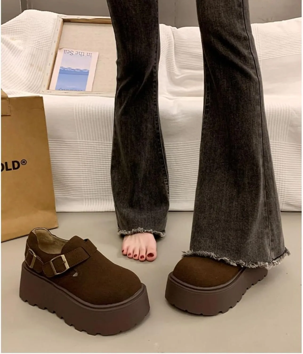 Women's Chunky Platform Suede Clogs - Comfortable Elevated Sandals with Memory Foam for Casual Outfits & Everyday Wear