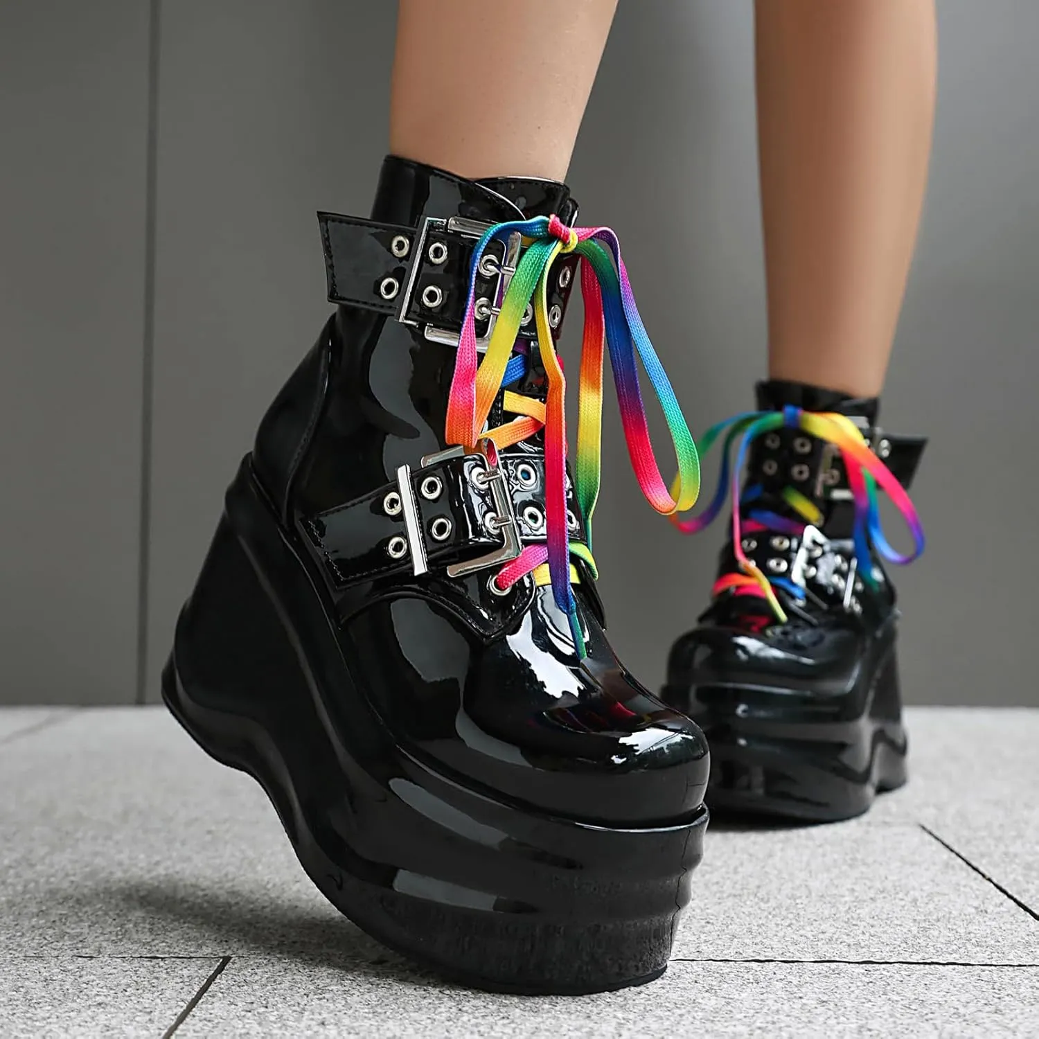 Women's Patent Leather Buckle Wedge Platform Punk Ankle Boots Fashion Round Toe Fall Winter Lace Up Side Zipper Goth Rave Y2K Biker Boots for Party Riding Motorcycle Boots