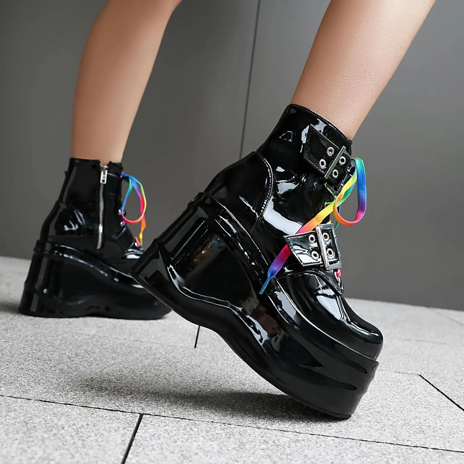 Women's Patent Leather Buckle Wedge Platform Punk Ankle Boots Fashion Round Toe Fall Winter Lace Up Side Zipper Goth Rave Y2K Biker Boots for Party Riding Motorcycle Boots