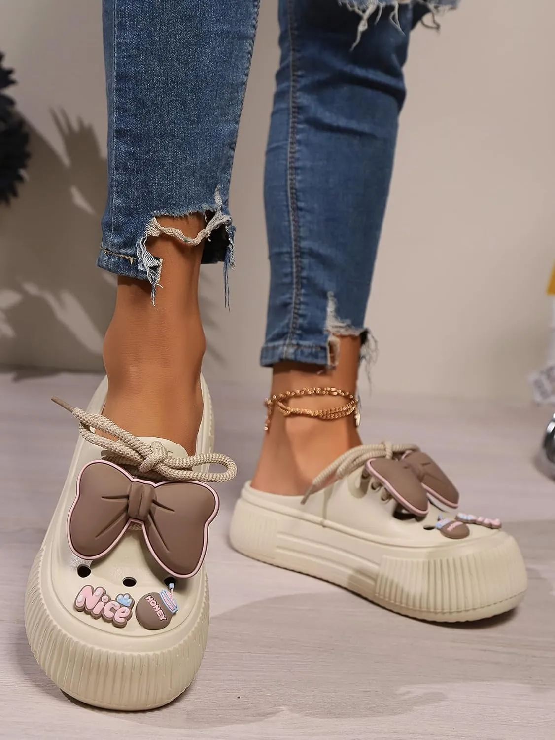 Women's Platform Slide Sandals with Bow and Flower Charms, Cavernous Upper
