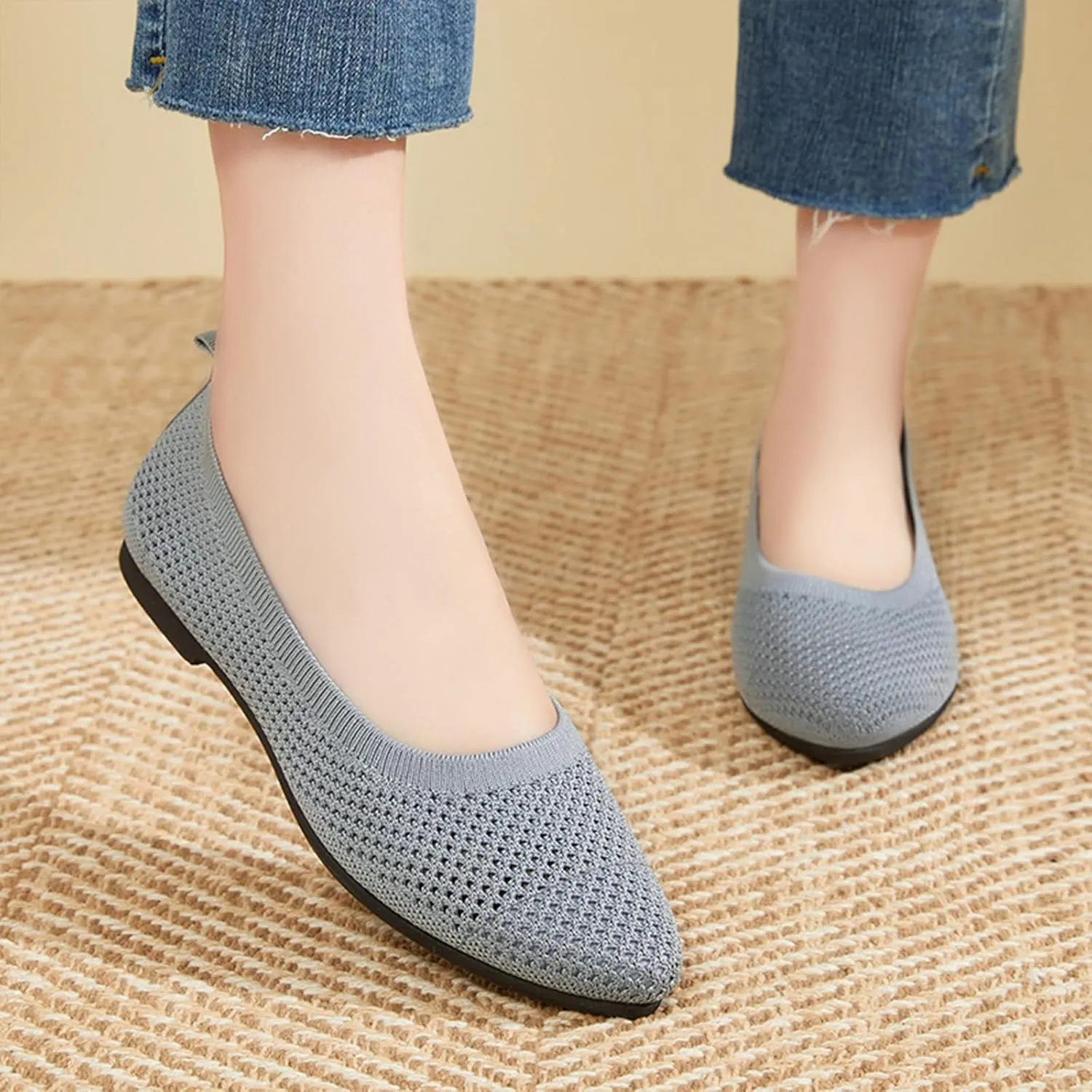Women's Pointed Toe Slip-On Knit Flats,Breathable Mesh Soft Sole Comfortable Ballet Flats Casual Walking Work Dressy Loafers