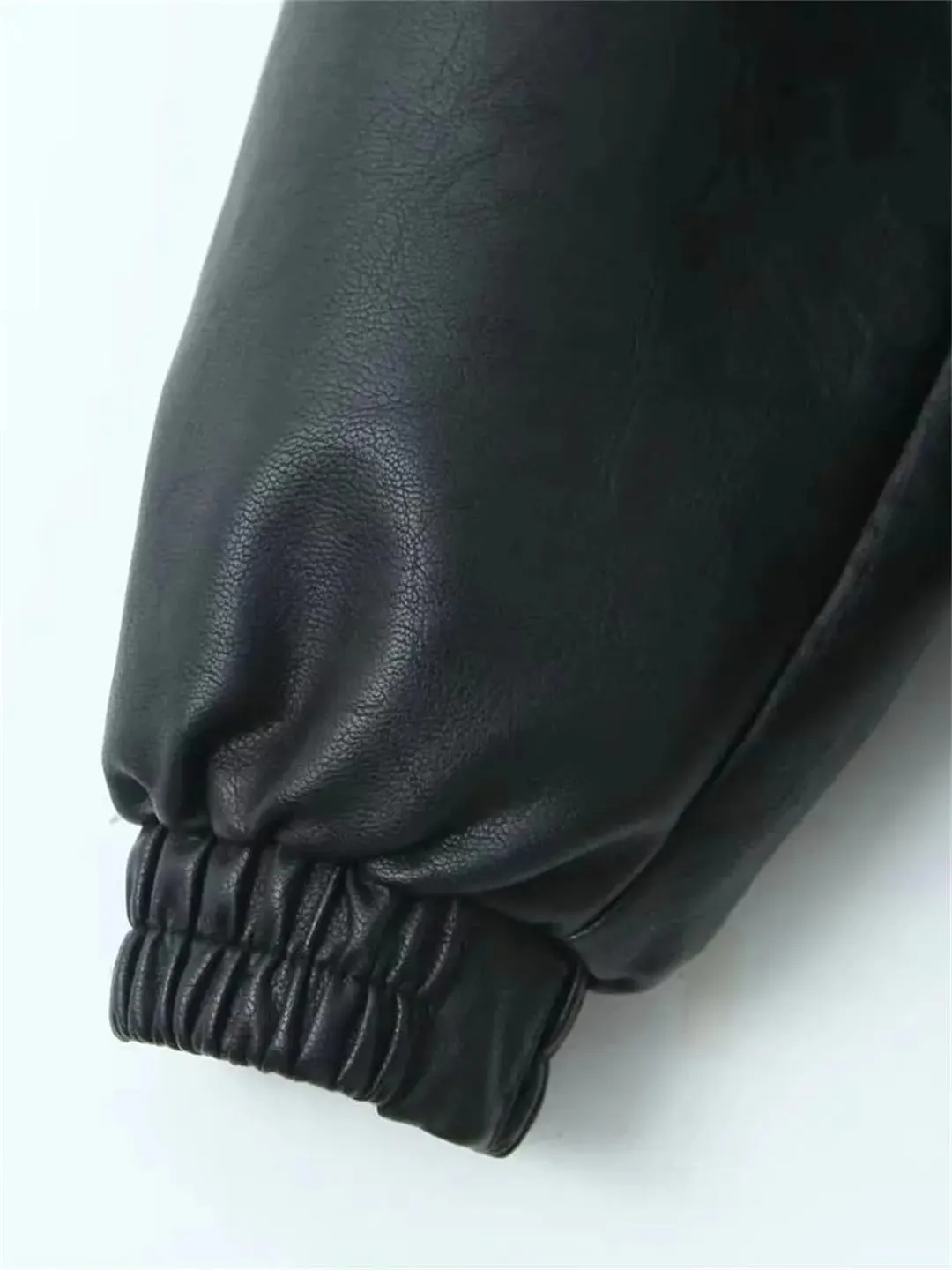 Women’S Retro Loose Black PU Faux Leather Jacket Moto Biker Coat With Drop-Shoulder Sleeves And Vintage Zippers