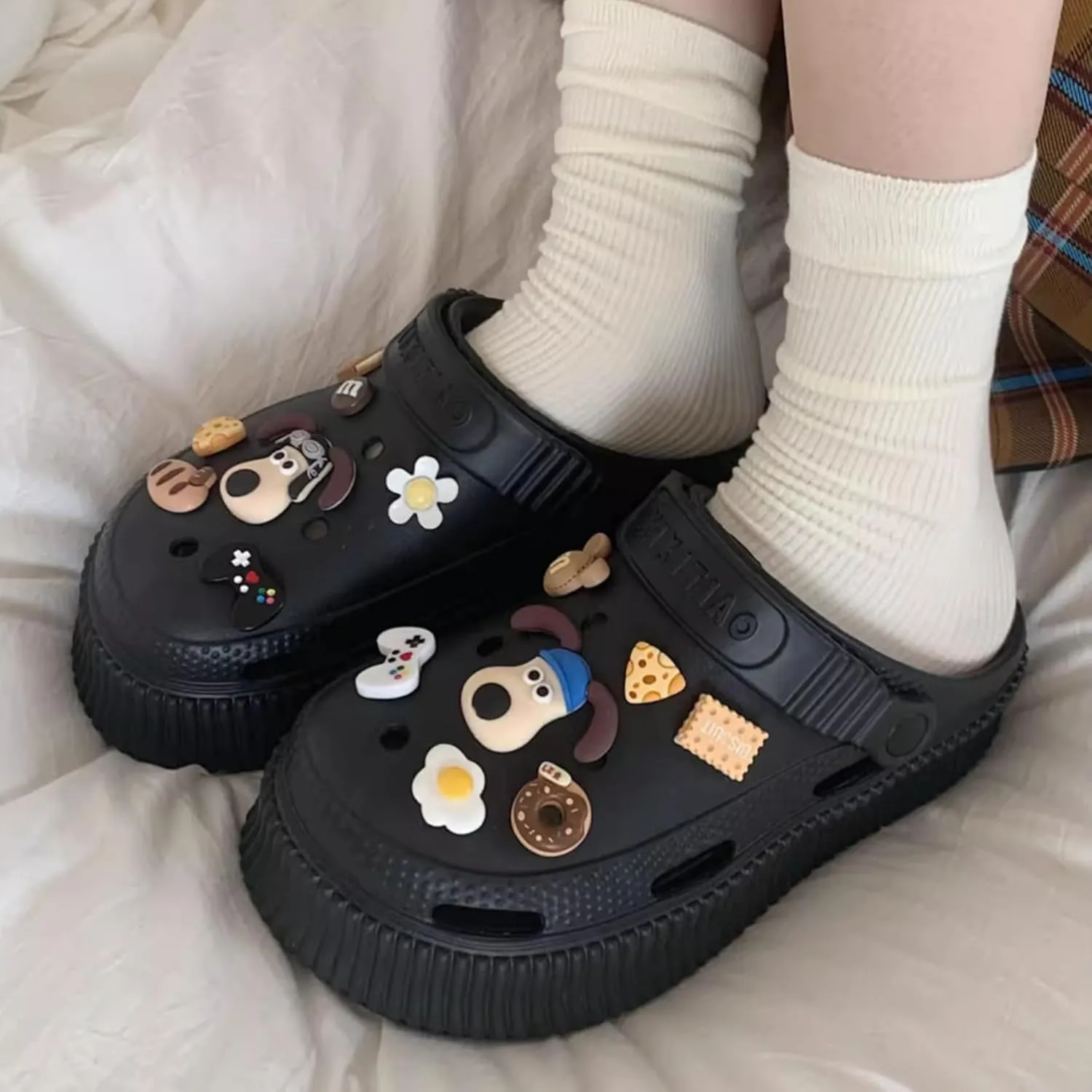 Women's Water Clogs Cartoon Dog Summer Garden Slippers, Outdoor Platform Hole Shoes Beach Sandals